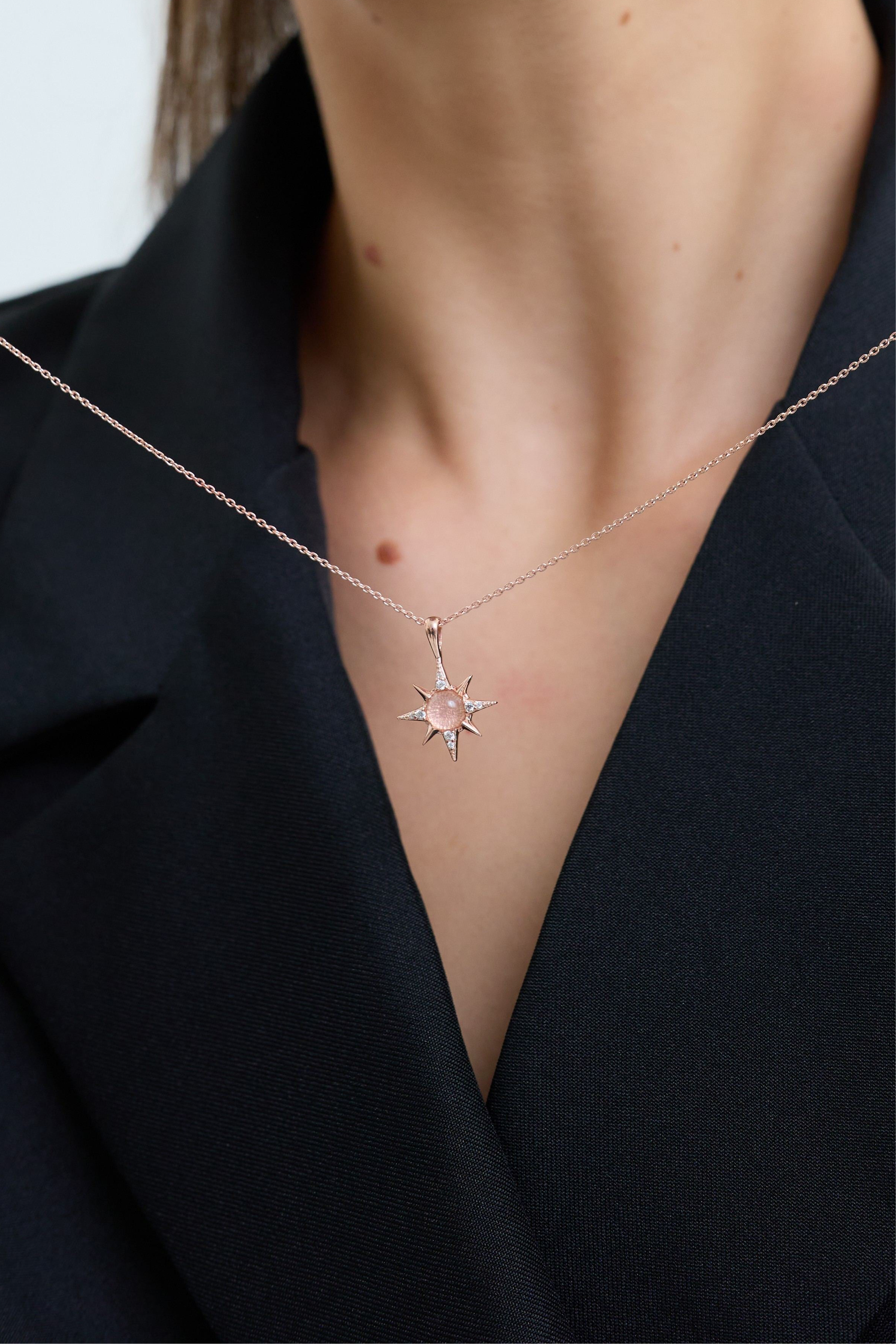 Near the stars Necklace - Rose Quartz