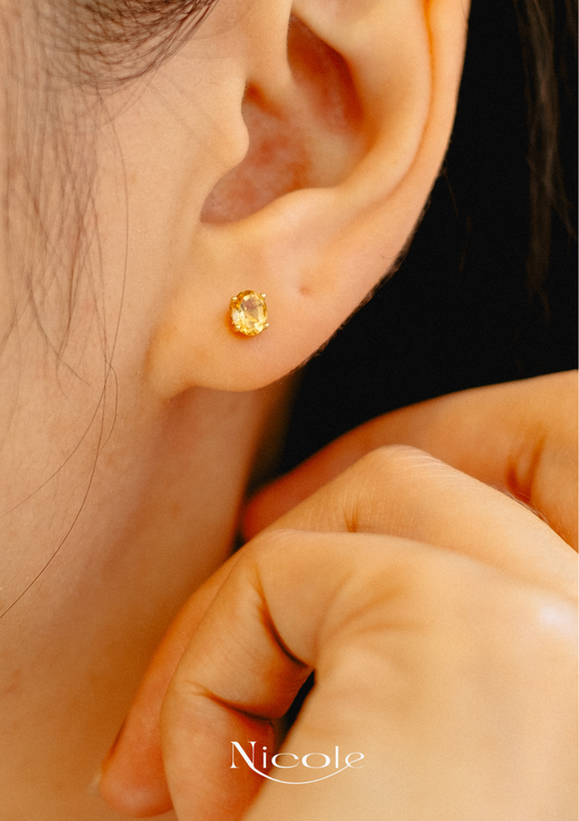Citrine stud earring - 9K Solid Gold